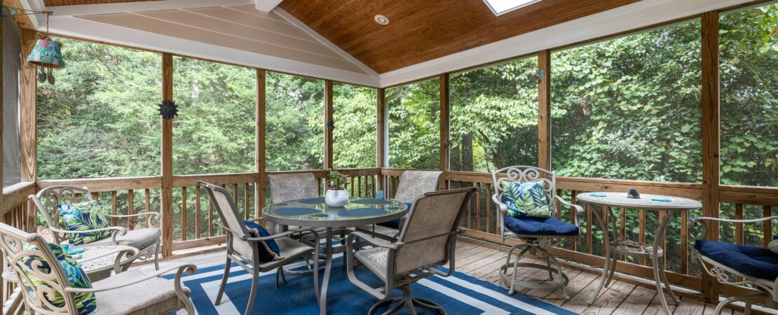 Exploring the Best Restaurants Listed on Doinks Burger Joint